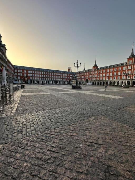 Economico Piso En Madrid Centro Lejlighed Eksteriør billede